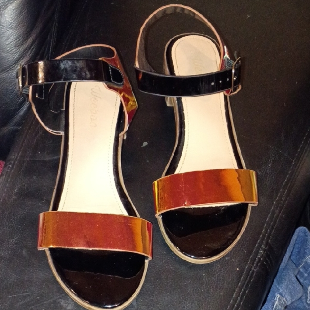Weeboo Sandals